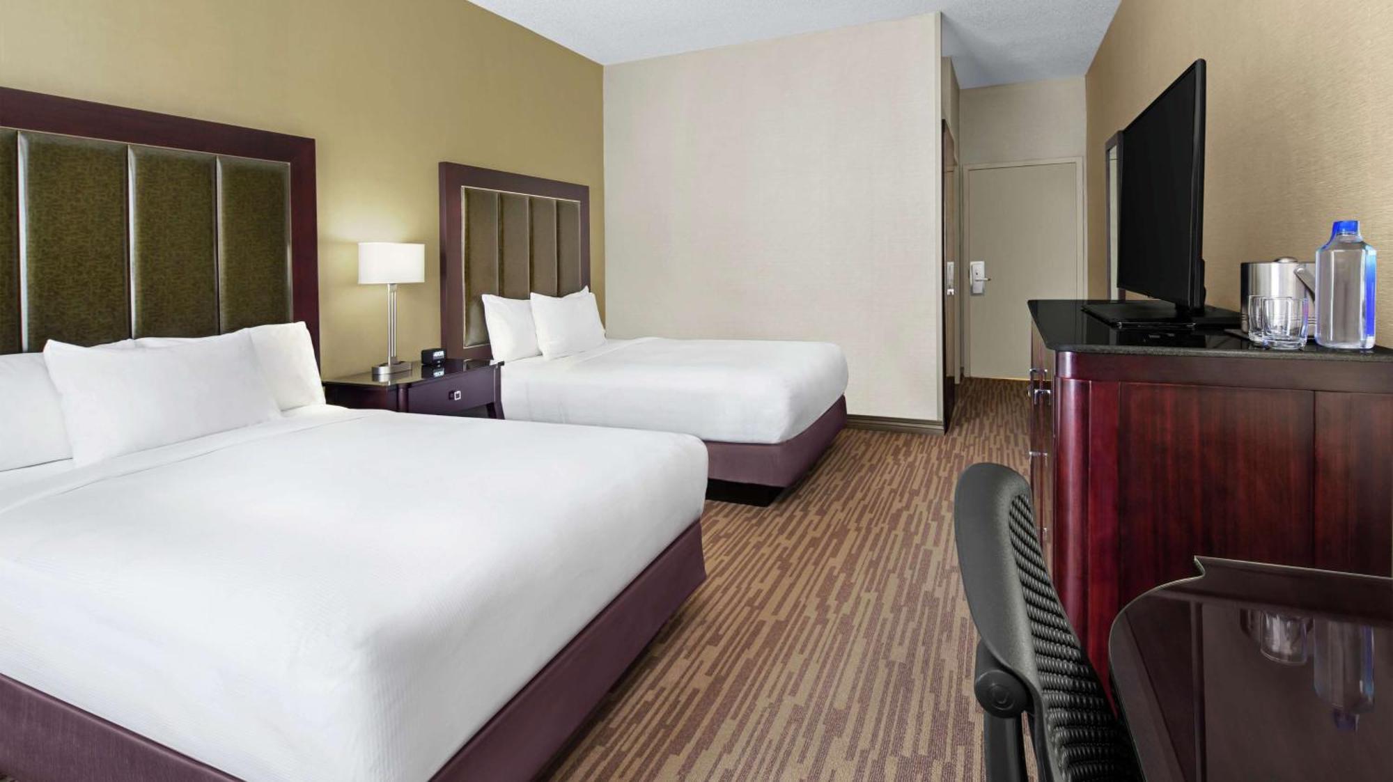 Hotel Doubletree By Hilton Raleigh Durham Airport At Research Triangle Park Exterior foto