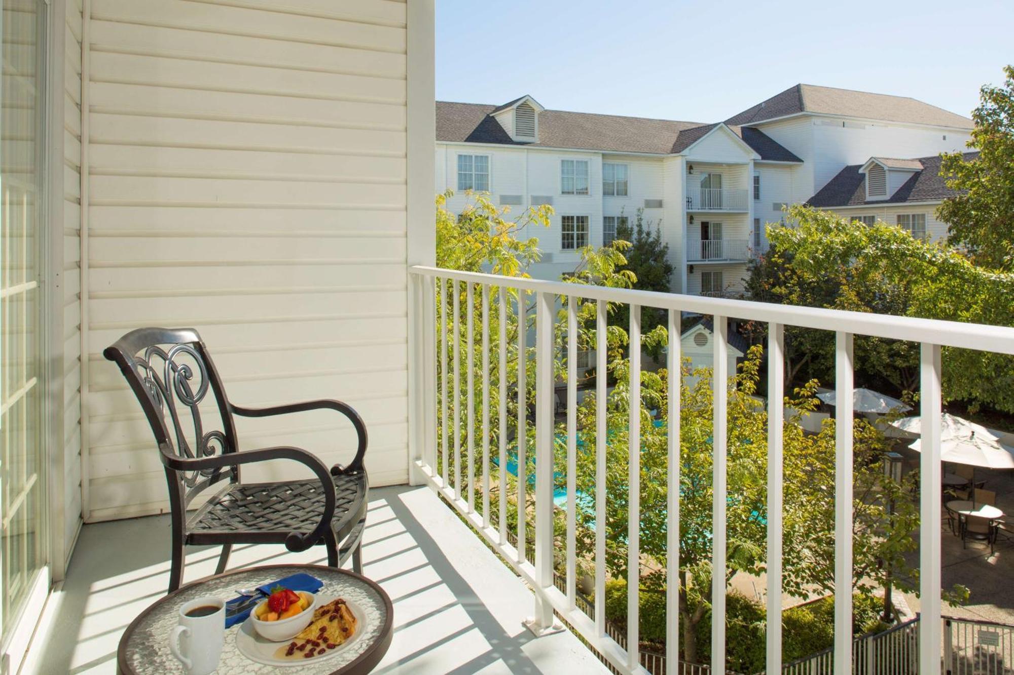 Hotel Doubletree By Hilton Raleigh Durham Airport At Research Triangle Park Exterior foto