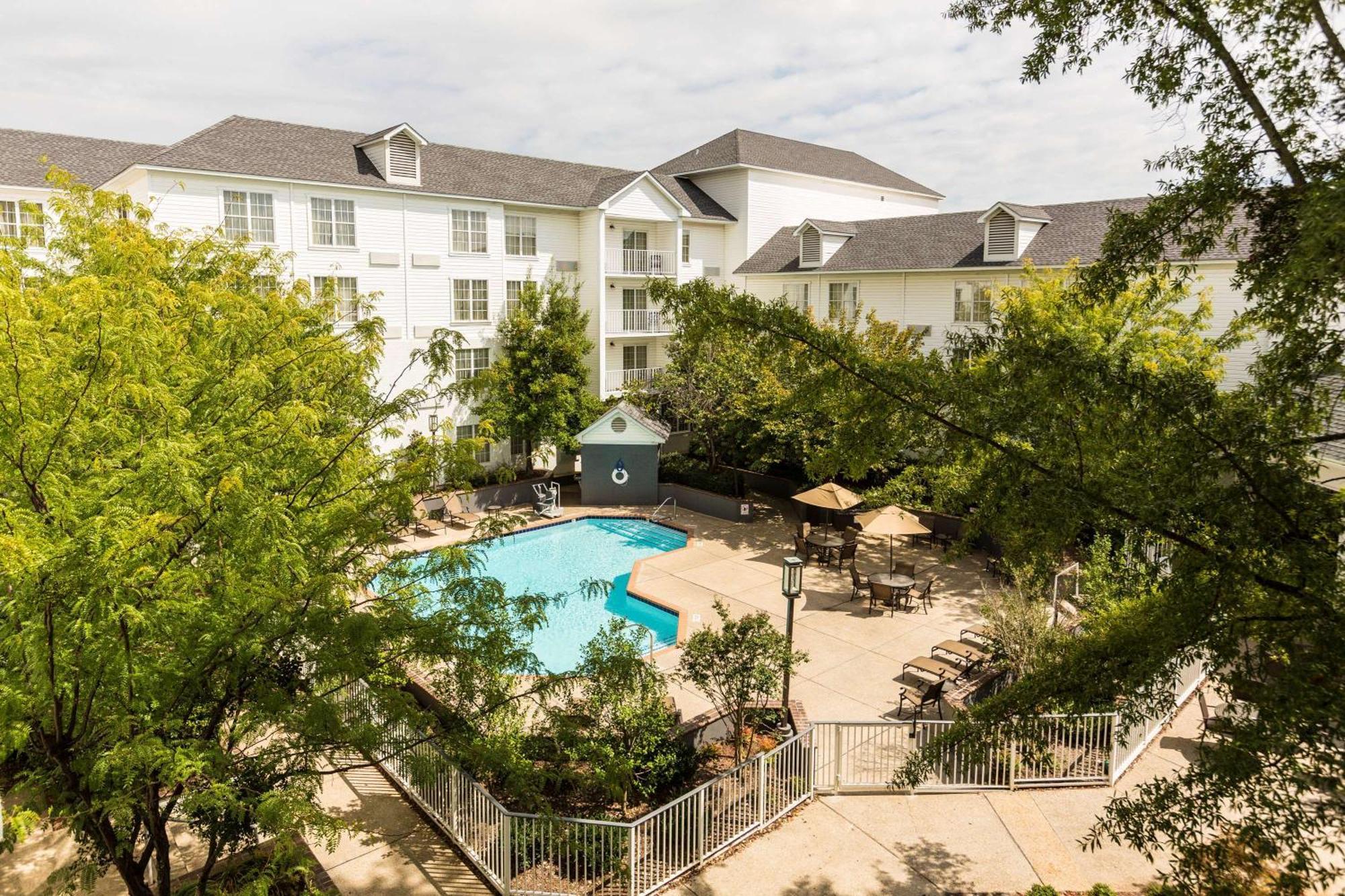 Hotel Doubletree By Hilton Raleigh Durham Airport At Research Triangle Park Exterior foto